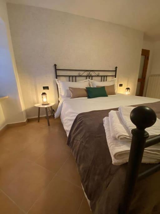 Casa Vacanze Fonte Del Menotre Foligno Bagian luar foto